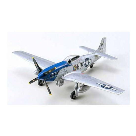1/72 NORTH AMERICAN P-51D MUSTANG (PLASTIC KIT) 60749
