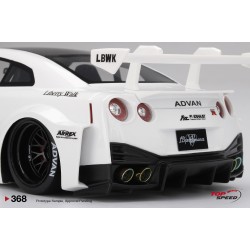 1/18 NISSAN LB-SILHOUETTE WORKS GT 35GT-RR VER.2 WHITE 1/18 NISSAN LB-SILHOUETTE WORKS GT 35GT-RR VER.2 WHITE