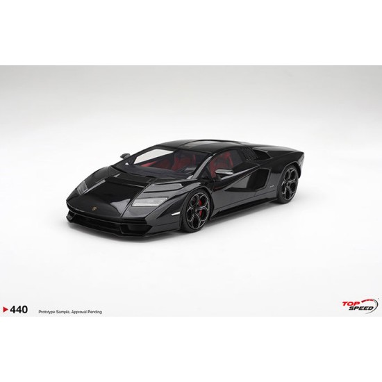1/18 LAMBORGHINI COUNTACH LPI 800-4 NERO MAIA
