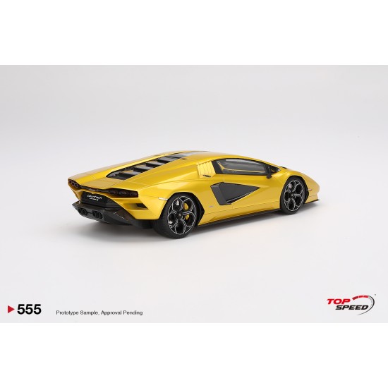 TS0555 - 1/18 LAMBORGHINI COUNTACH LPI 800-4 NEW GIALLO ORION