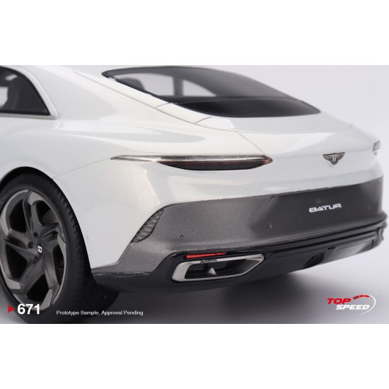 1/18 BENTLEY BATUR BONNEVILLE PEARL