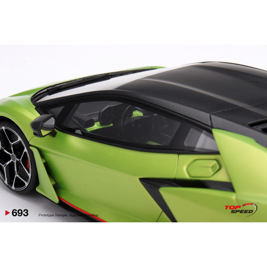 1/18 LAMBORGHINI REVUELTO VERDE CITREA MATT