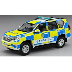 1/43 TOYOTA LAND CRUISER PRADO 2018 IRELAND GARDA TRAFFIC CORPS V29427